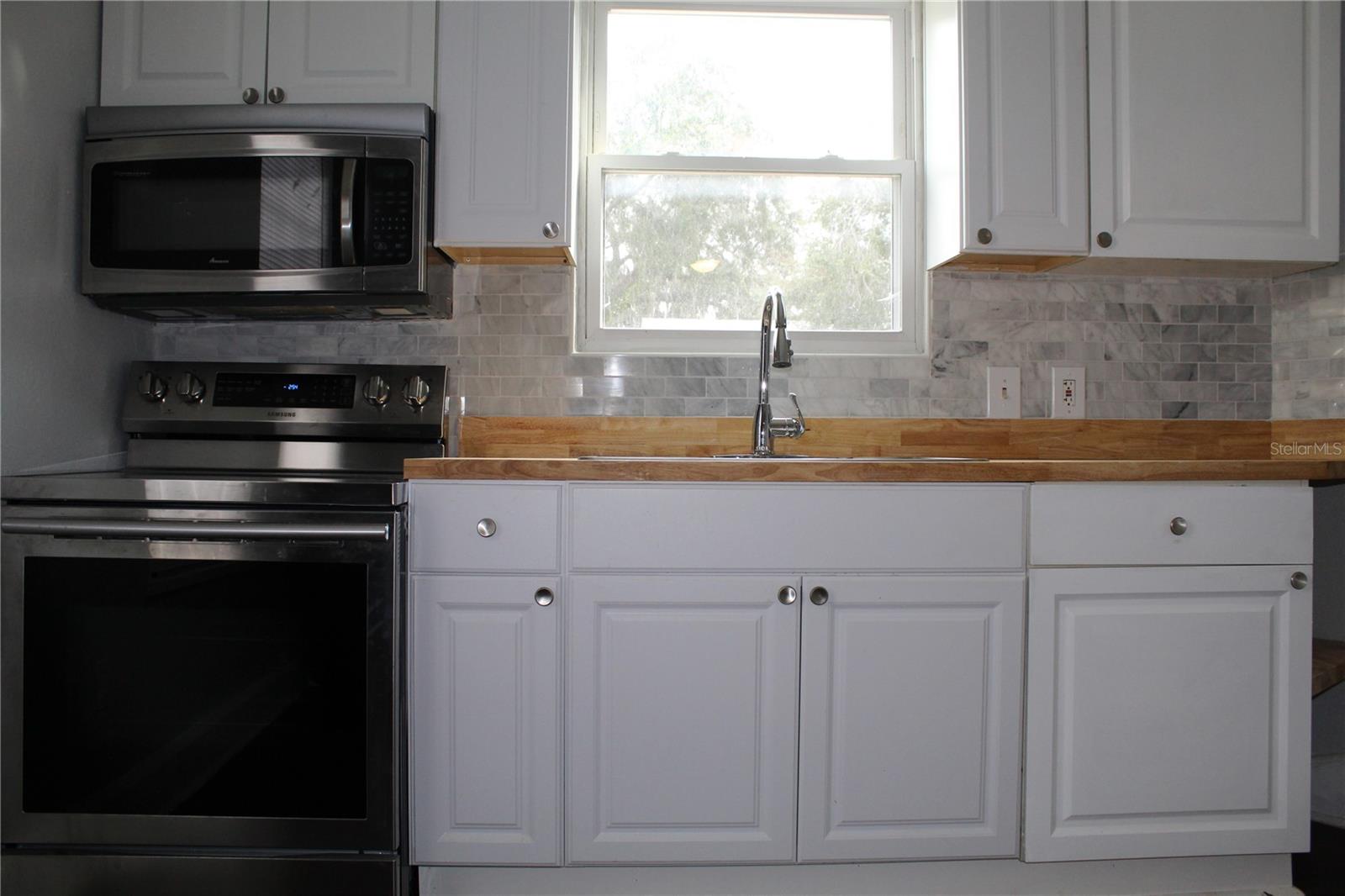 Image 17 of 65 For 1317 Main Street