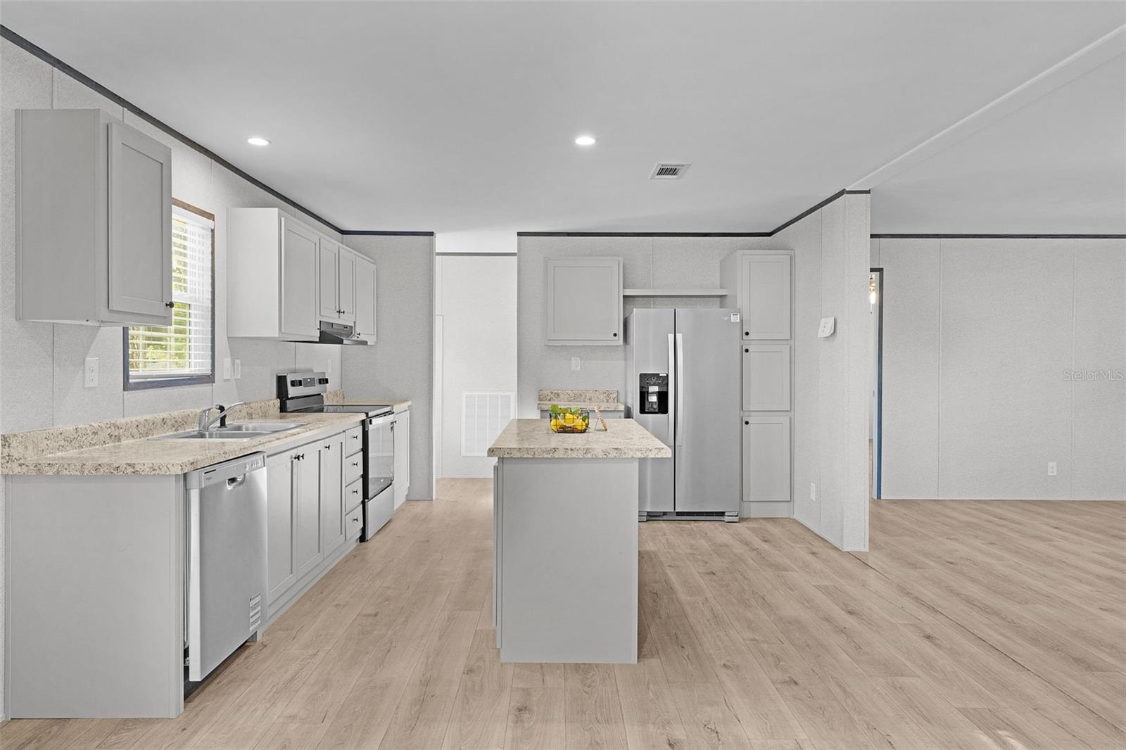 Image 14 of 40 For 11487 42nd Terrace