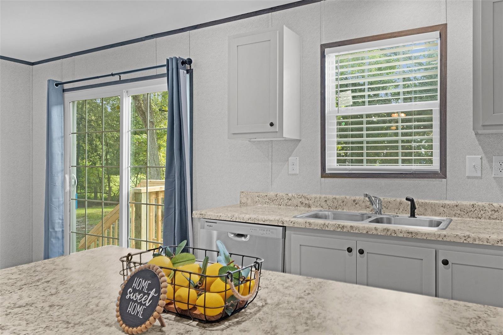 Image 16 of 40 For 11487 42nd Terrace