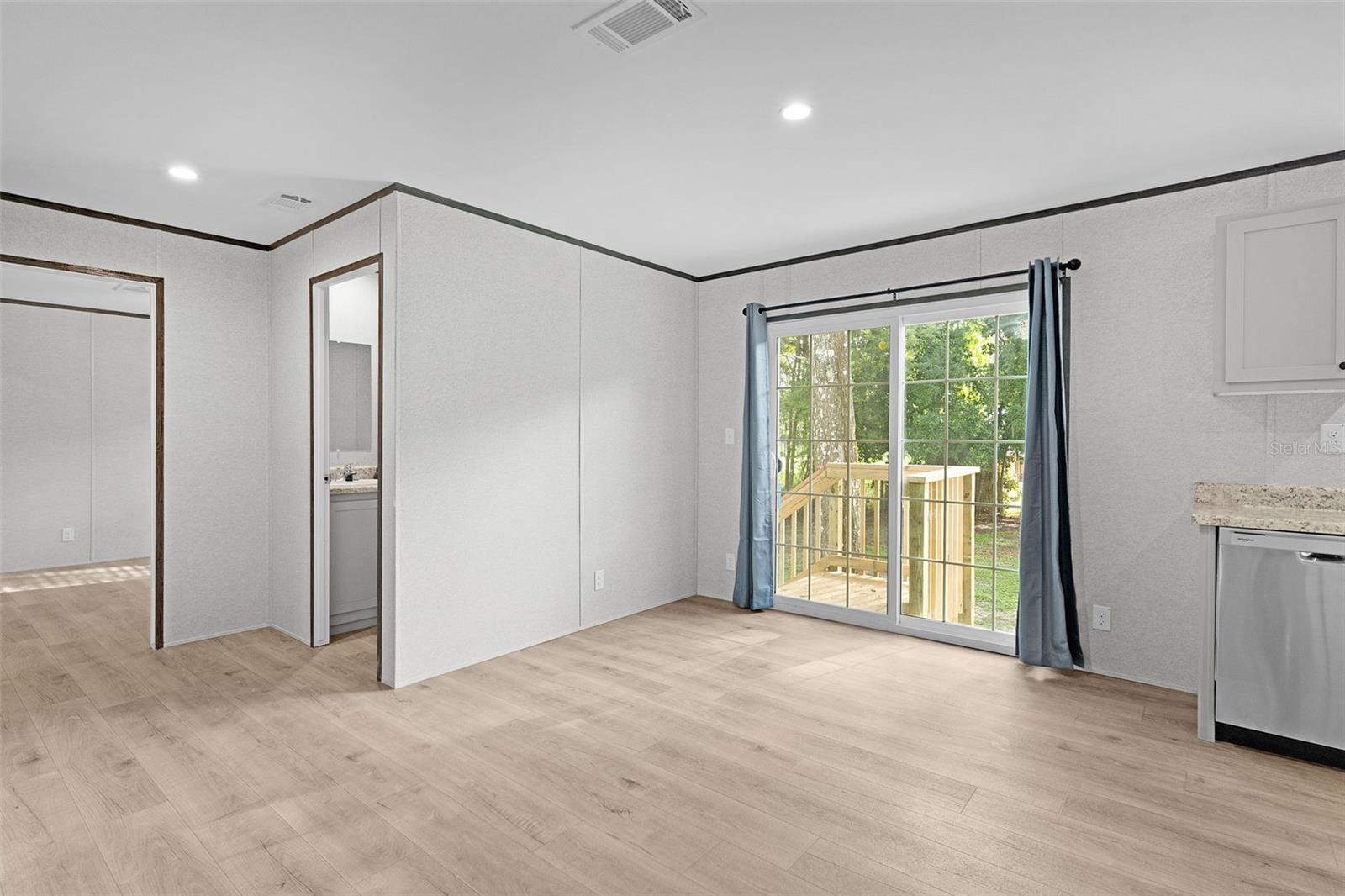 Image 19 of 40 For 11487 42nd Terrace