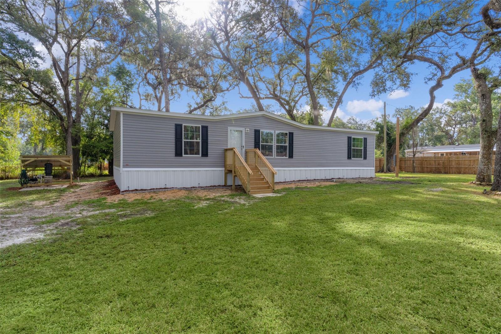 Image 3 of 40 For 11487 42nd Terrace