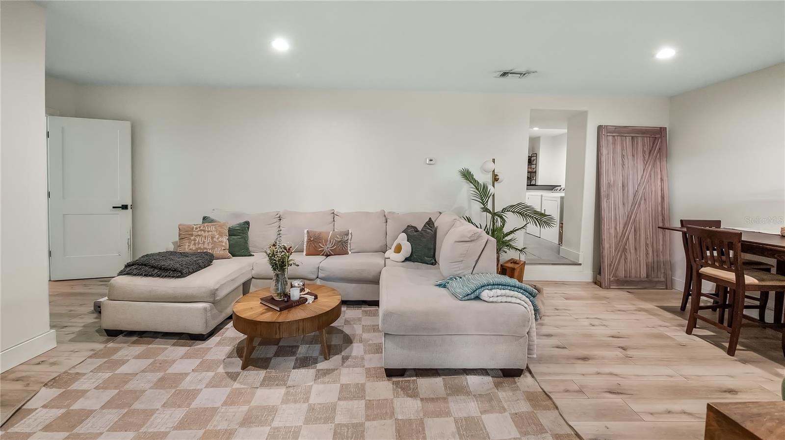 Image 34 of 46 For 1620 5th Street