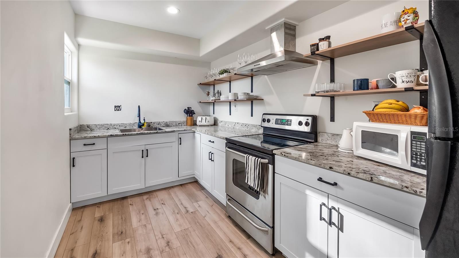 Image 36 of 46 For 1620 5th Street