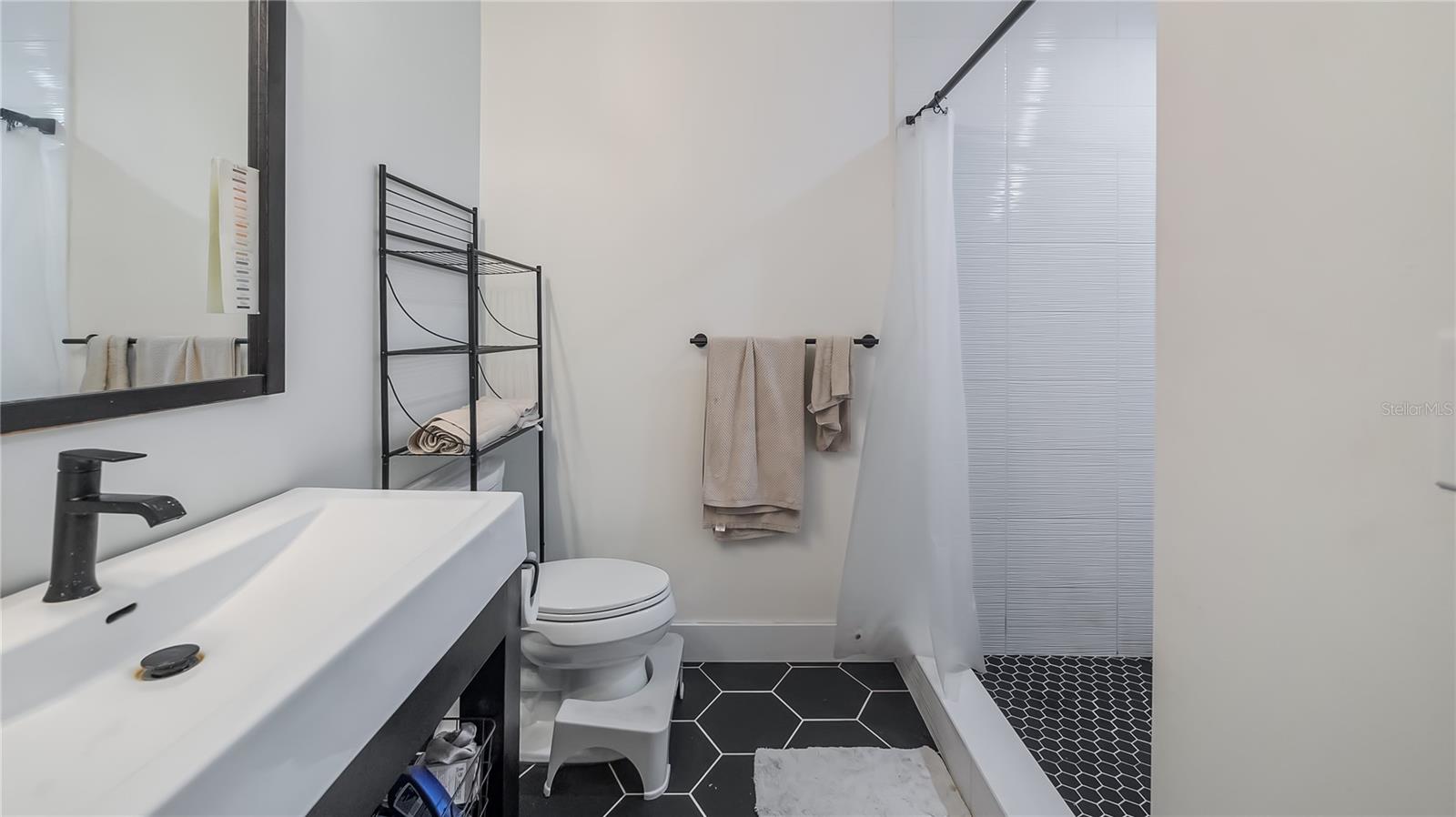Image 38 of 46 For 1620 5th Street