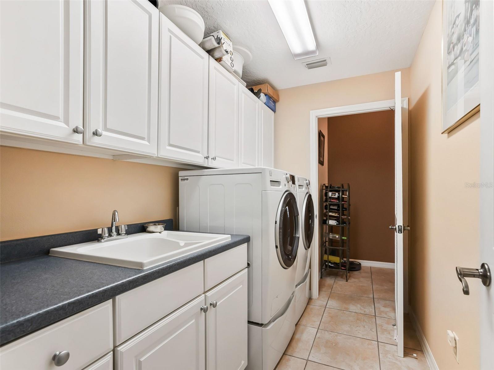 Image 23 of 37 For 7177 172nd Hazelwood Loop