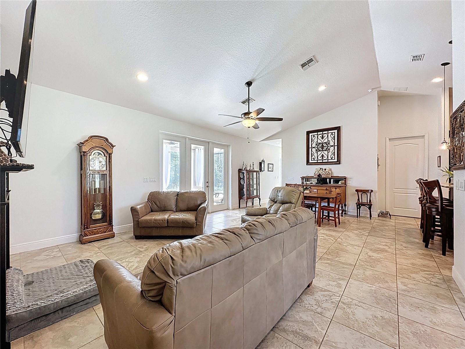 Image 26 of 91 For 11200 Buckhill Lane