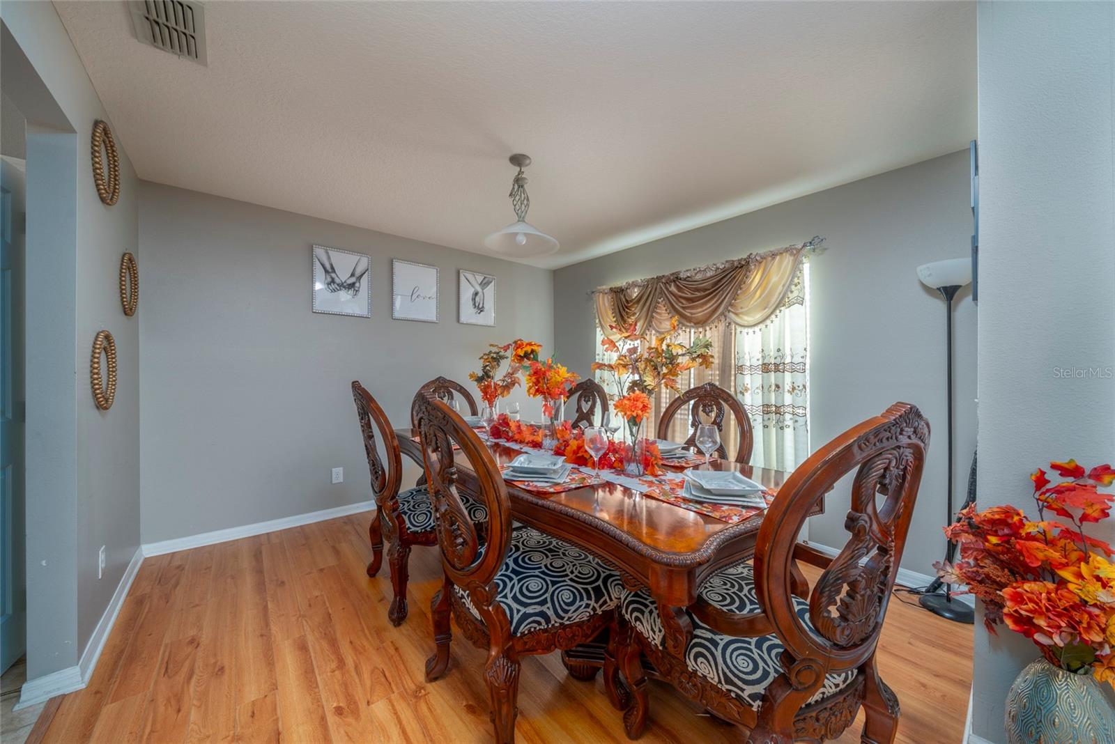 Image 5 of 22 For 13718 Colina Court