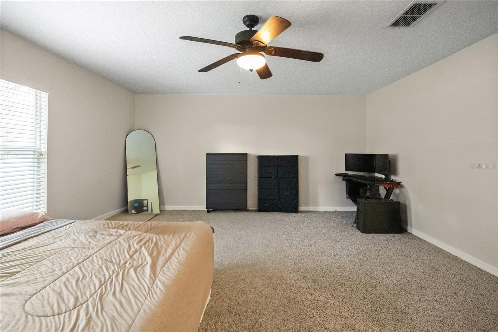 Image 17 of 30 For 15319 Montauk Lane