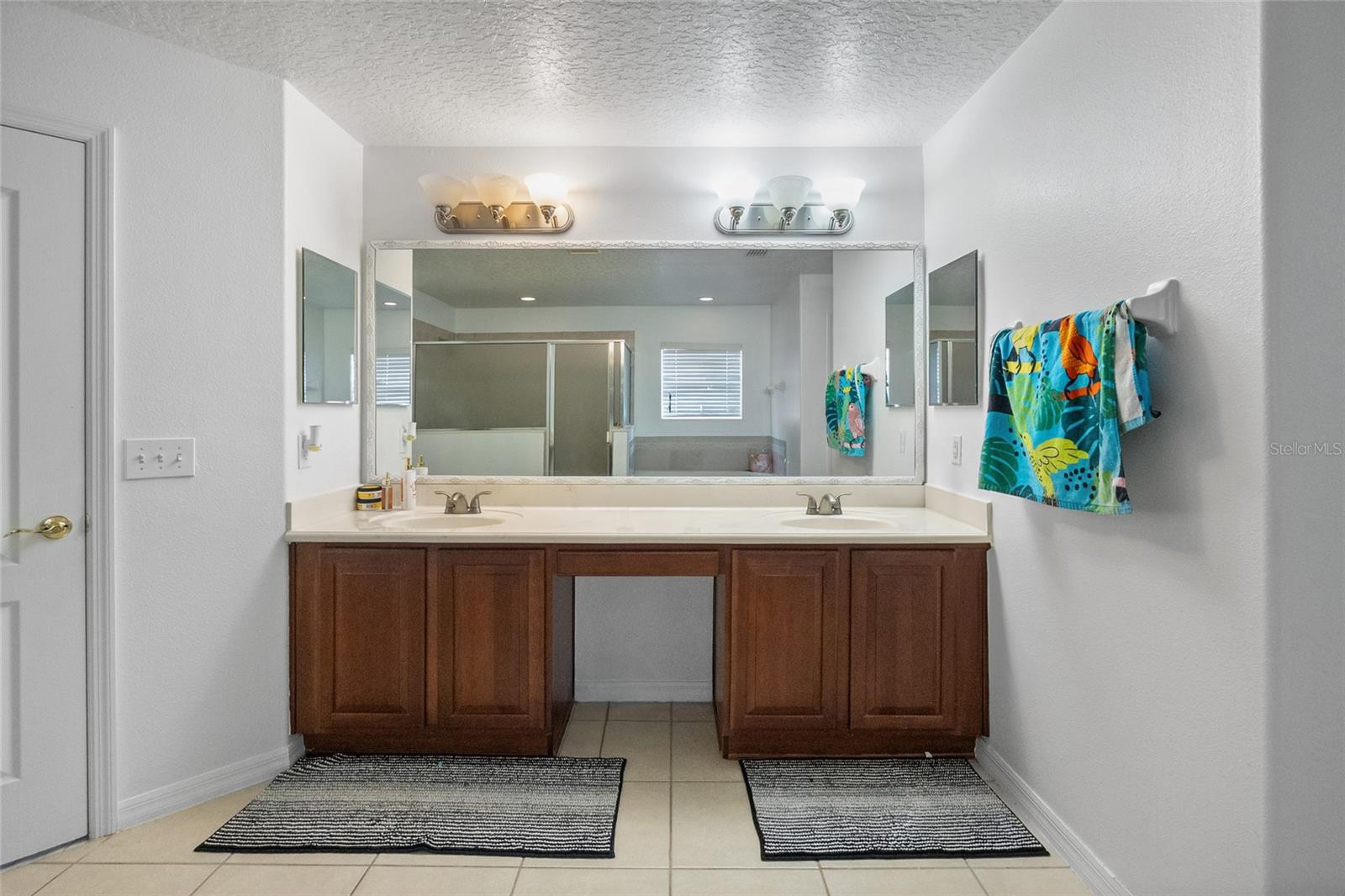 Image 22 of 30 For 15319 Montauk Lane
