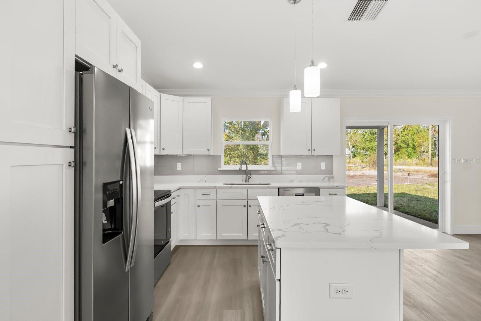 Image 11 of 37 For 32 Fisher Lane Way