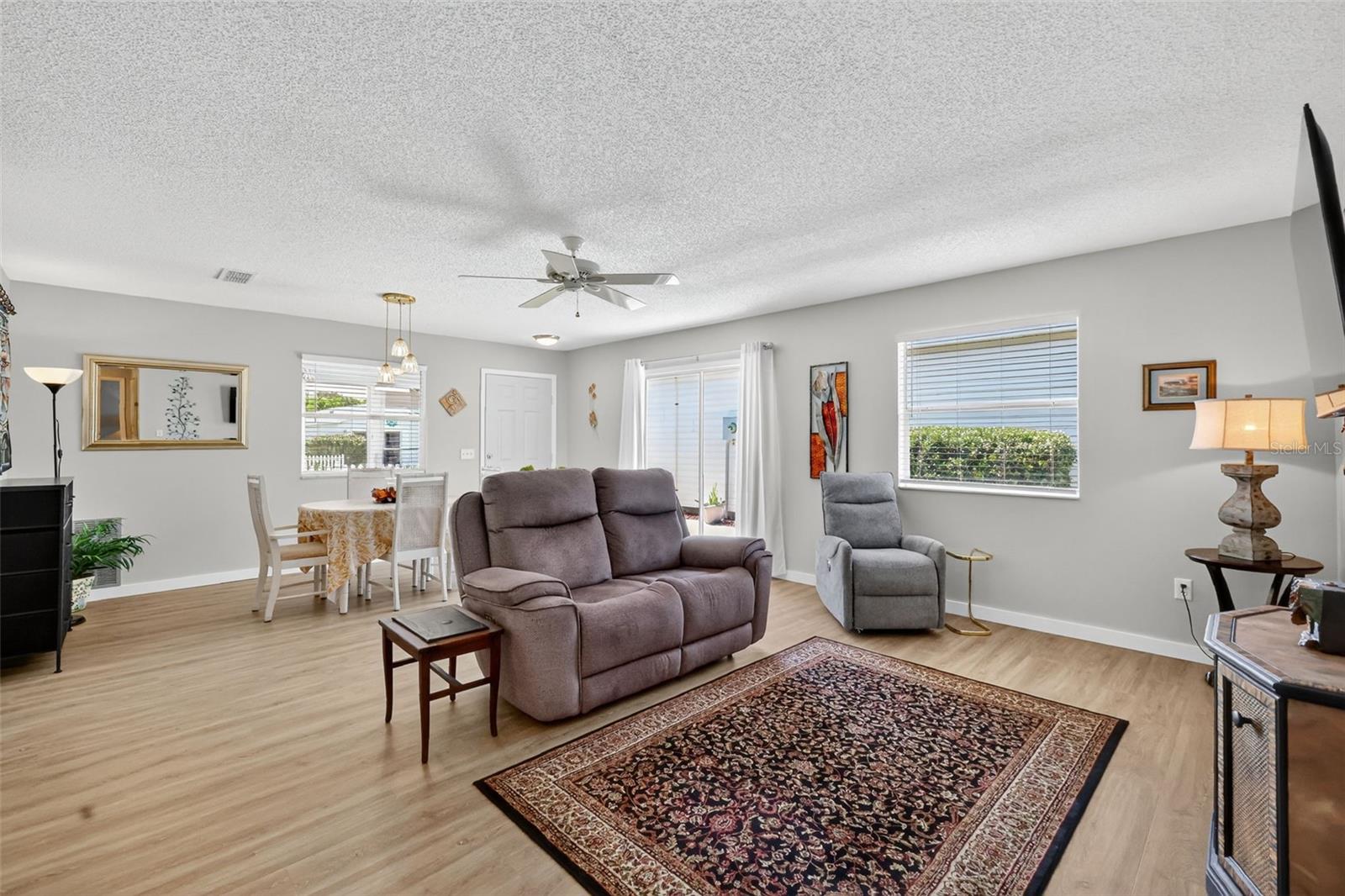 Image 11 of 31 For 729 Dumas Street