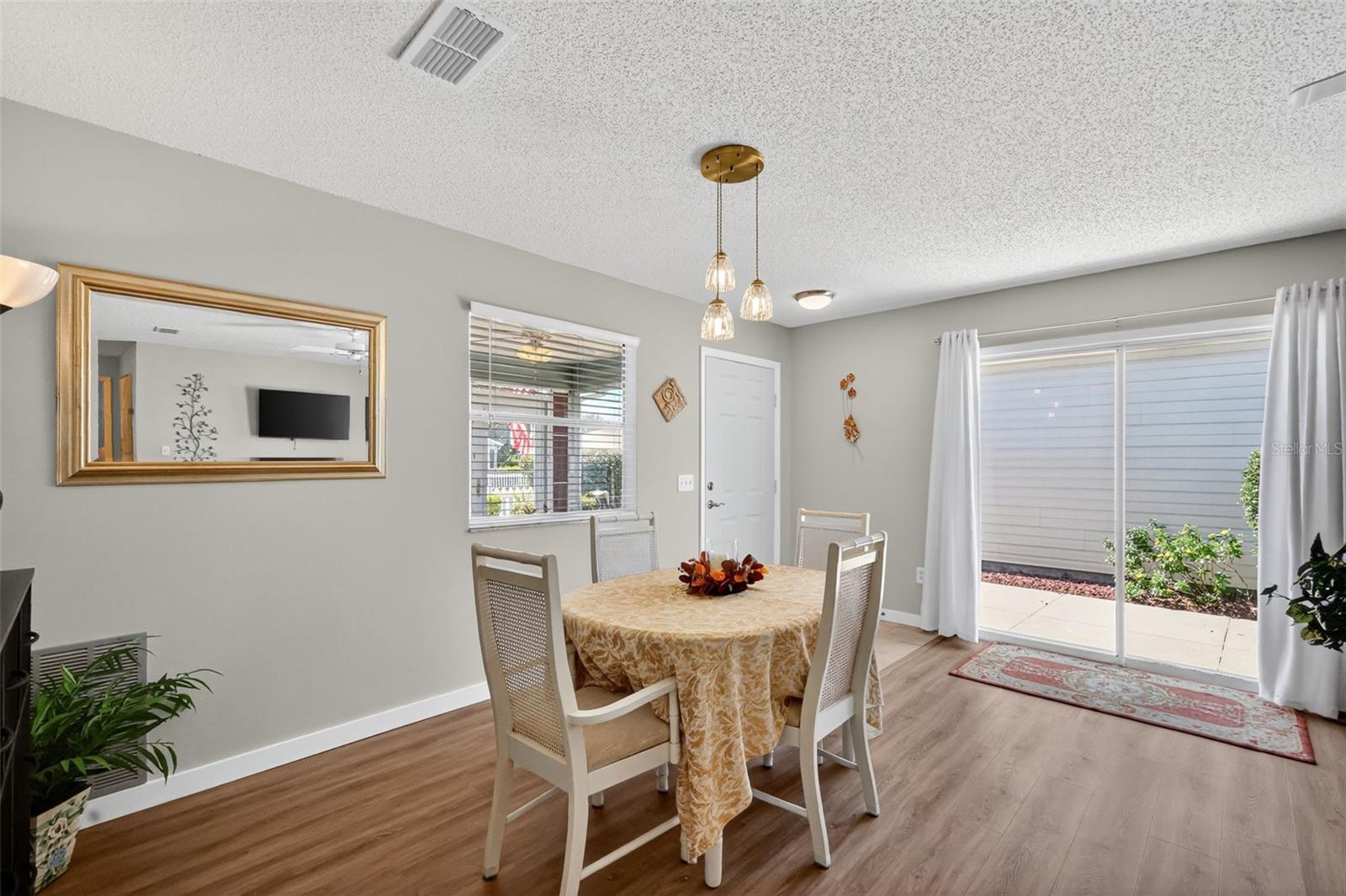 Image 16 of 31 For 729 Dumas Street