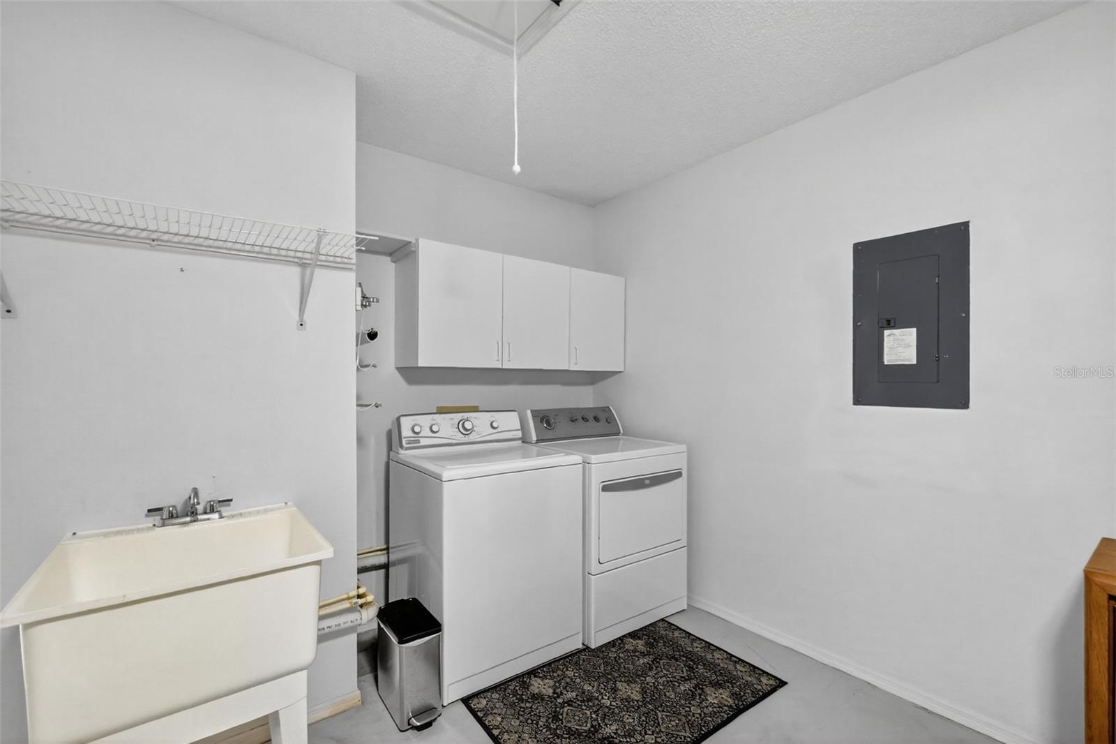 Image 24 of 31 For 729 Dumas Street