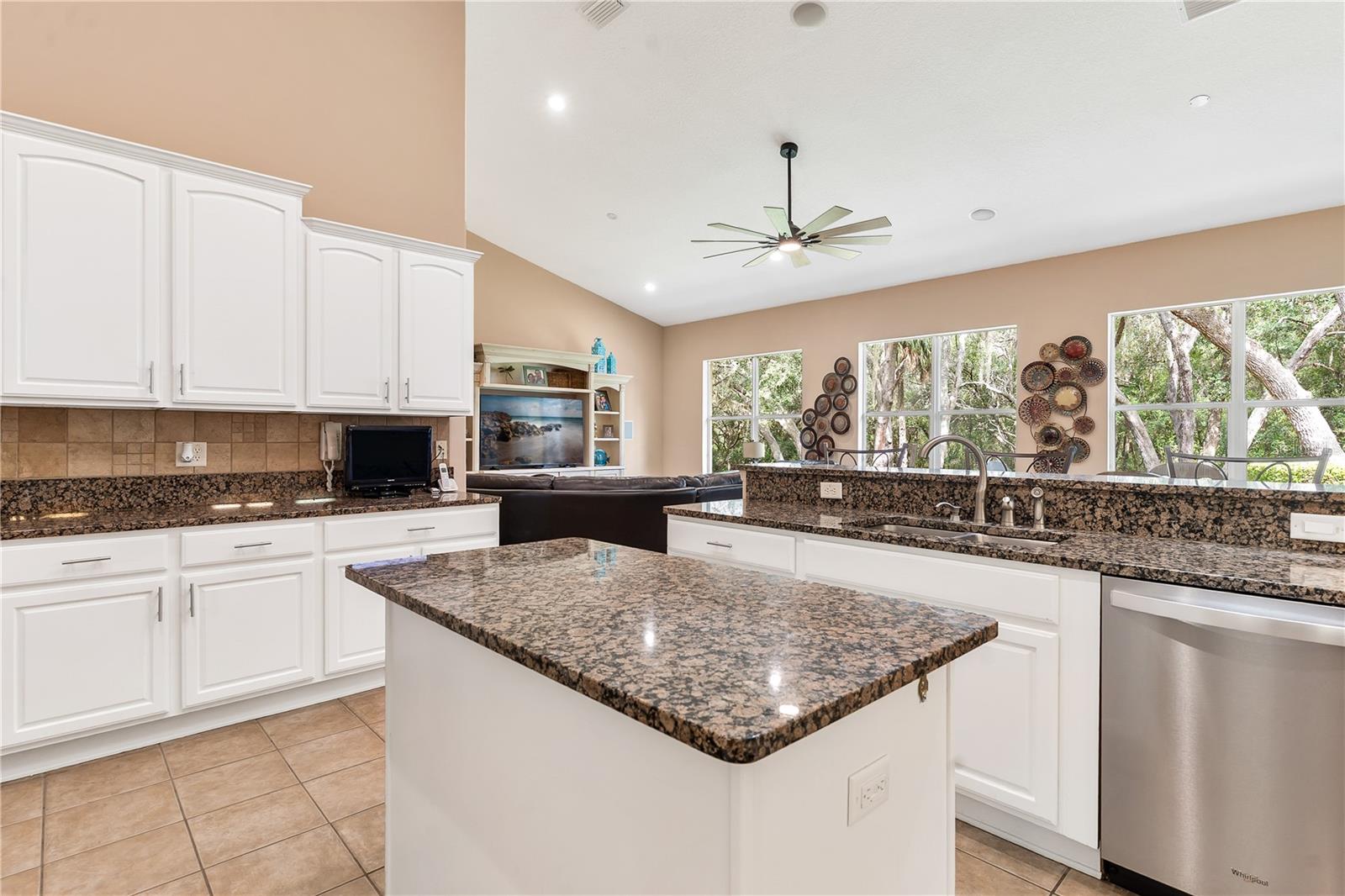 Image 16 of 67 For 5625 Lake Griffin Road