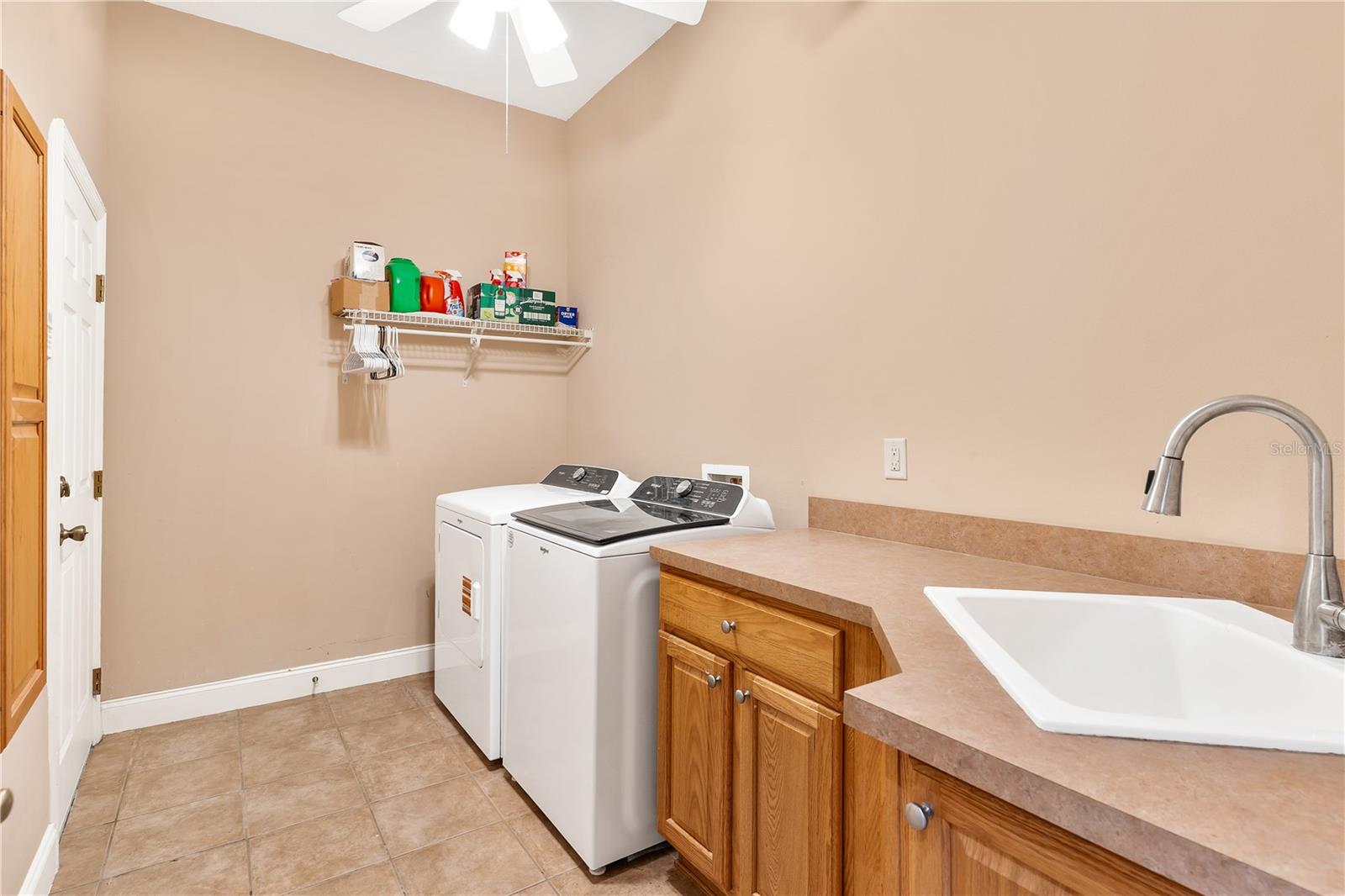 Image 36 of 67 For 5625 Lake Griffin Road