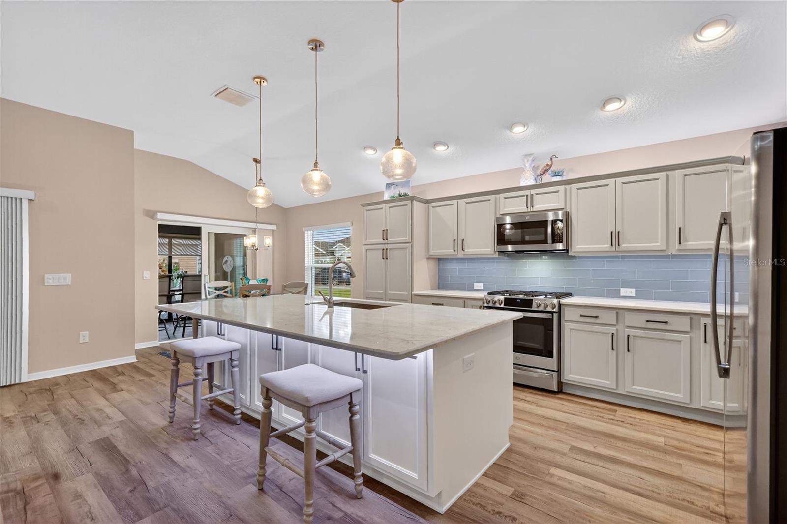Image 3 of 38 For 2771 Chimborazo Way