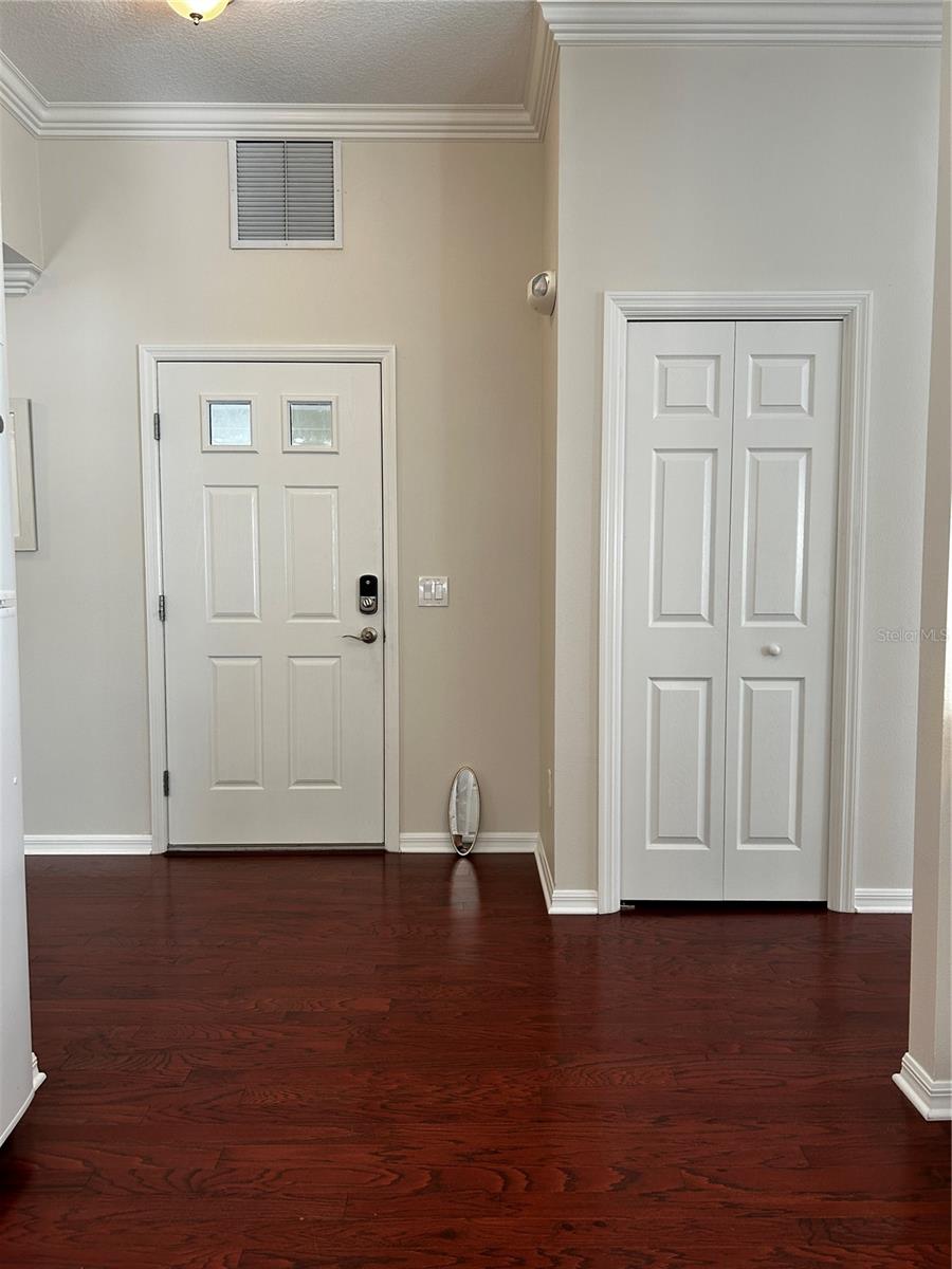 Image 4 of 40 For 1204 Flamingo Place