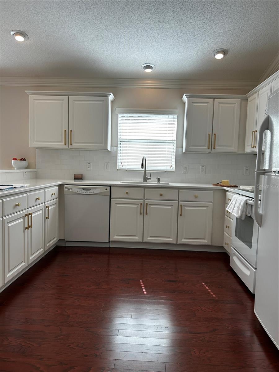 Image 5 of 40 For 1204 Flamingo Place