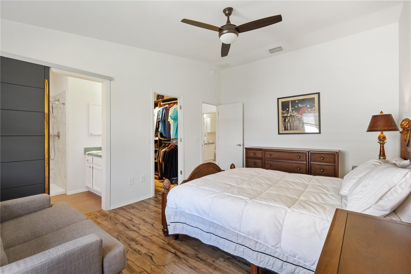 Image 16 of 30 For 17370 82nd Roslyn Court