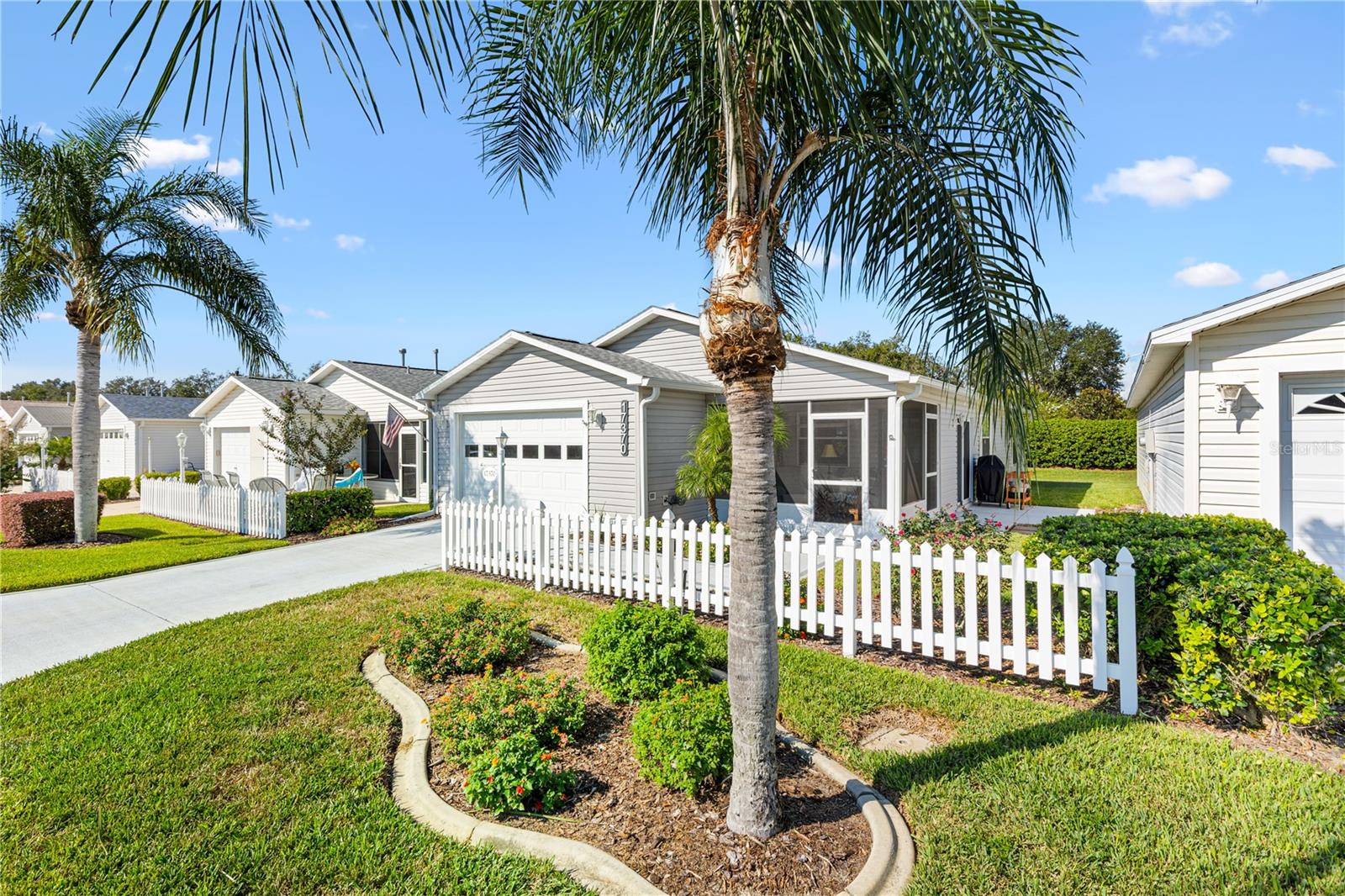 Image 3 of 30 For 17370 82nd Roslyn Court