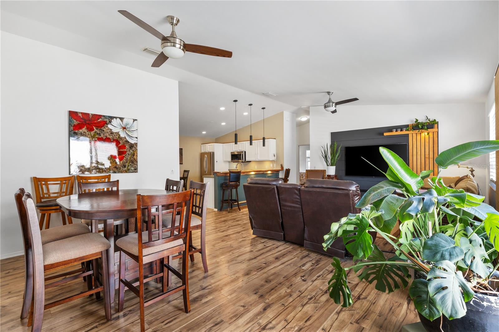 Image 9 of 30 For 17370 82nd Roslyn Court