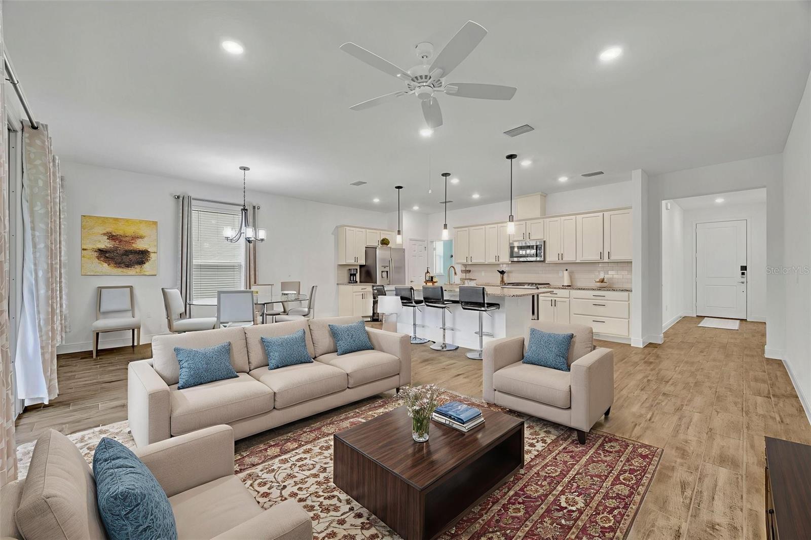 Image 13 of 73 For 134 Silver Maple Road