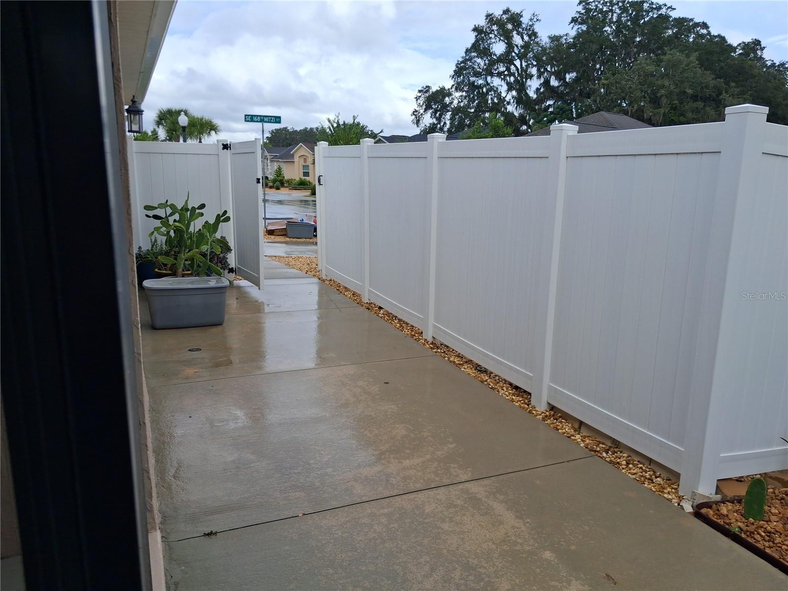 Image 31 of 43 For 16820 74 Soulliere Avenue