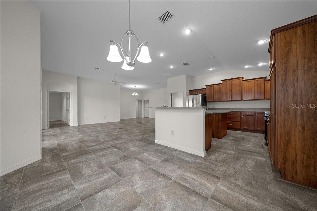 Image 10 of 55 For 11218 Hess Way