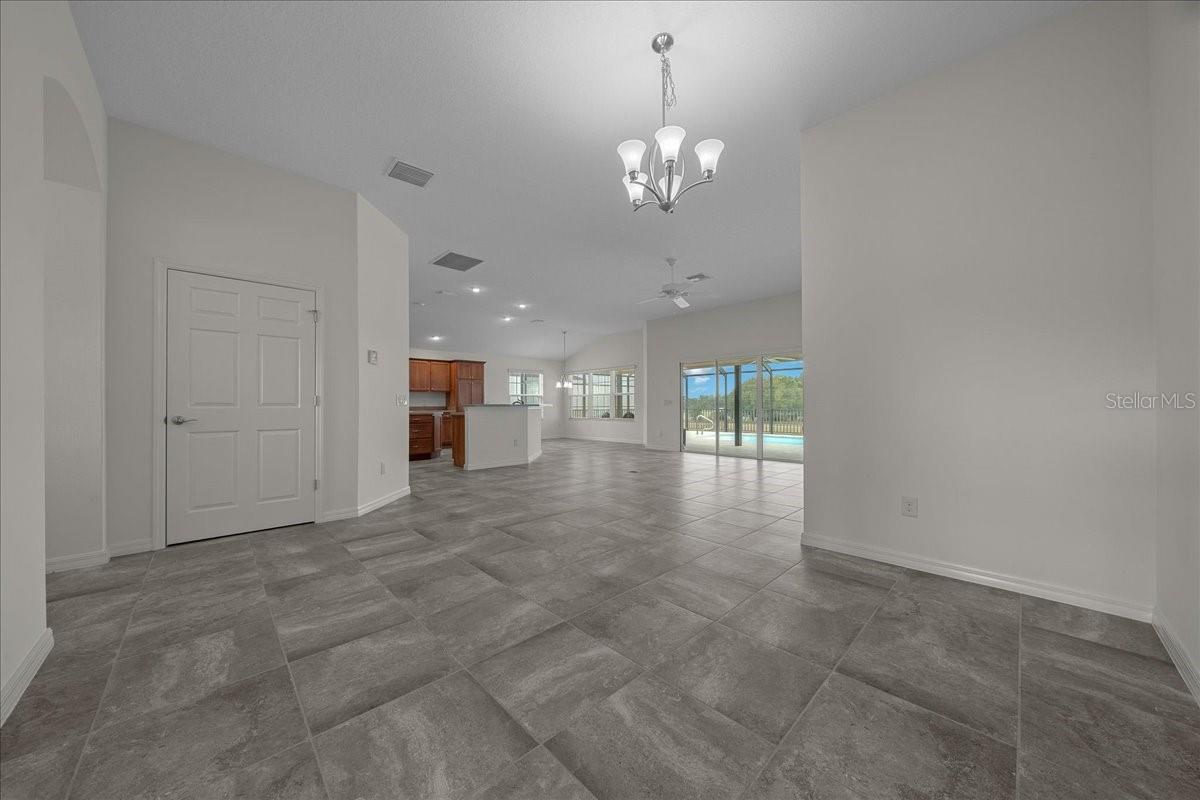Image 6 of 55 For 11218 Hess Way