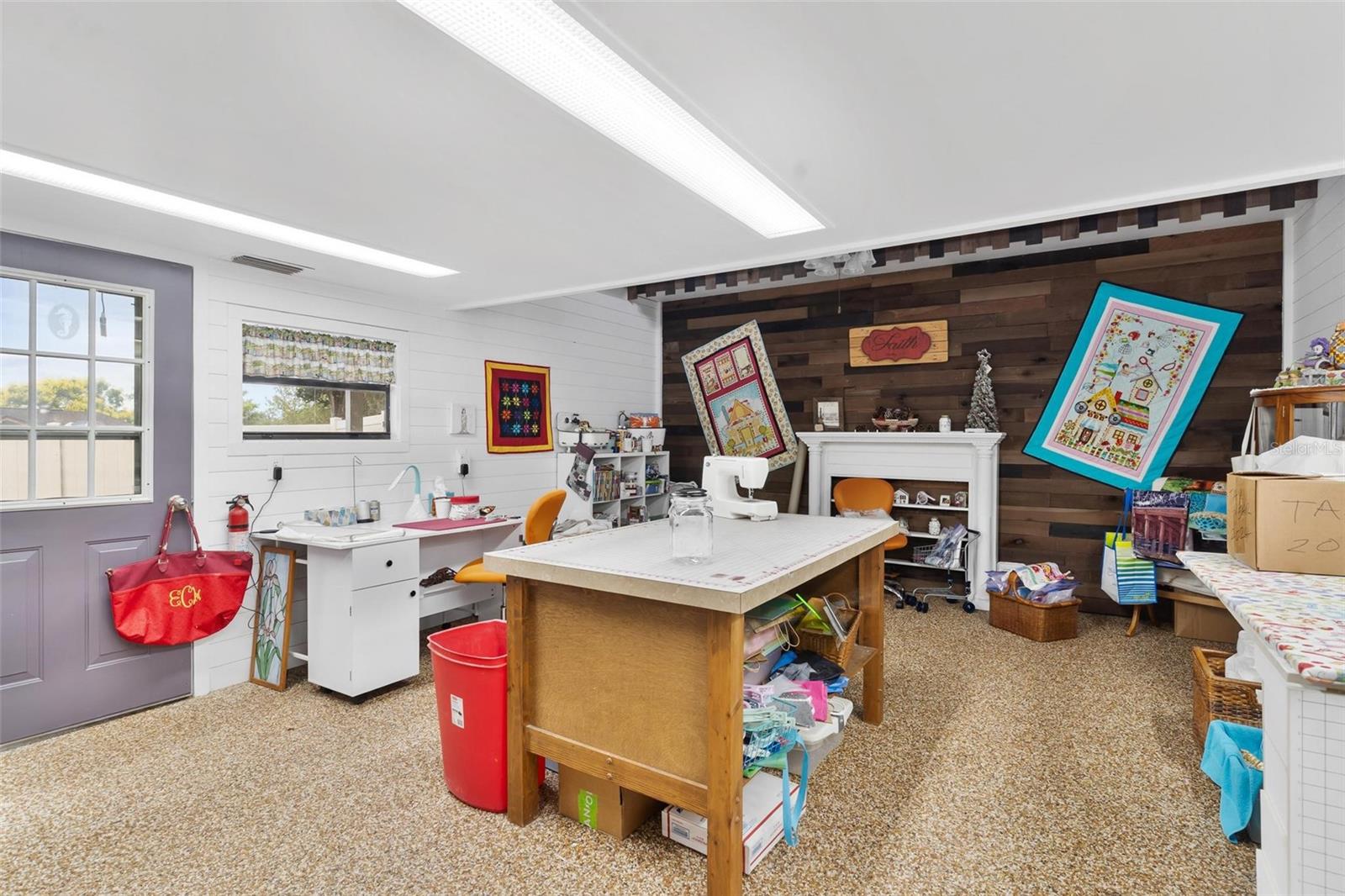 Image 33 of 42 For 712 Southern Drive
