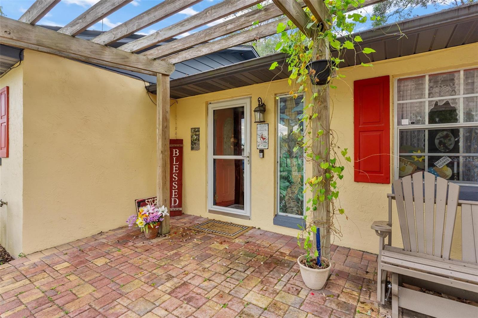 Image 4 of 42 For 712 Southern Drive