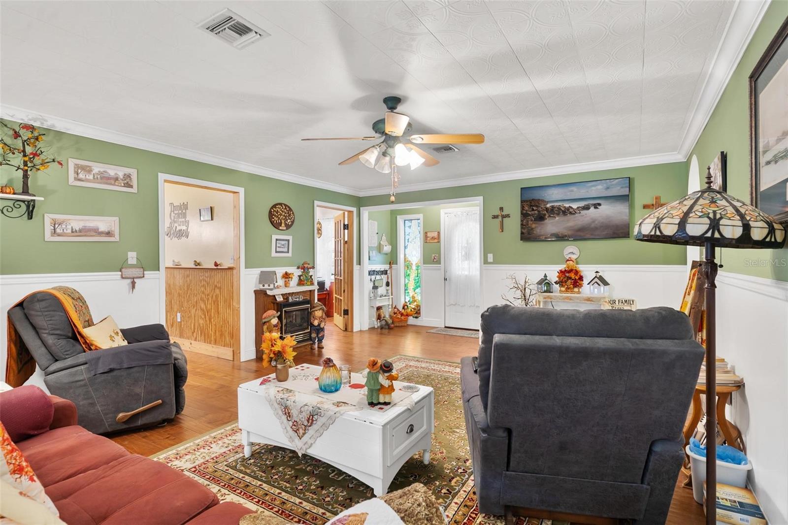 Image 8 of 42 For 712 Southern Drive
