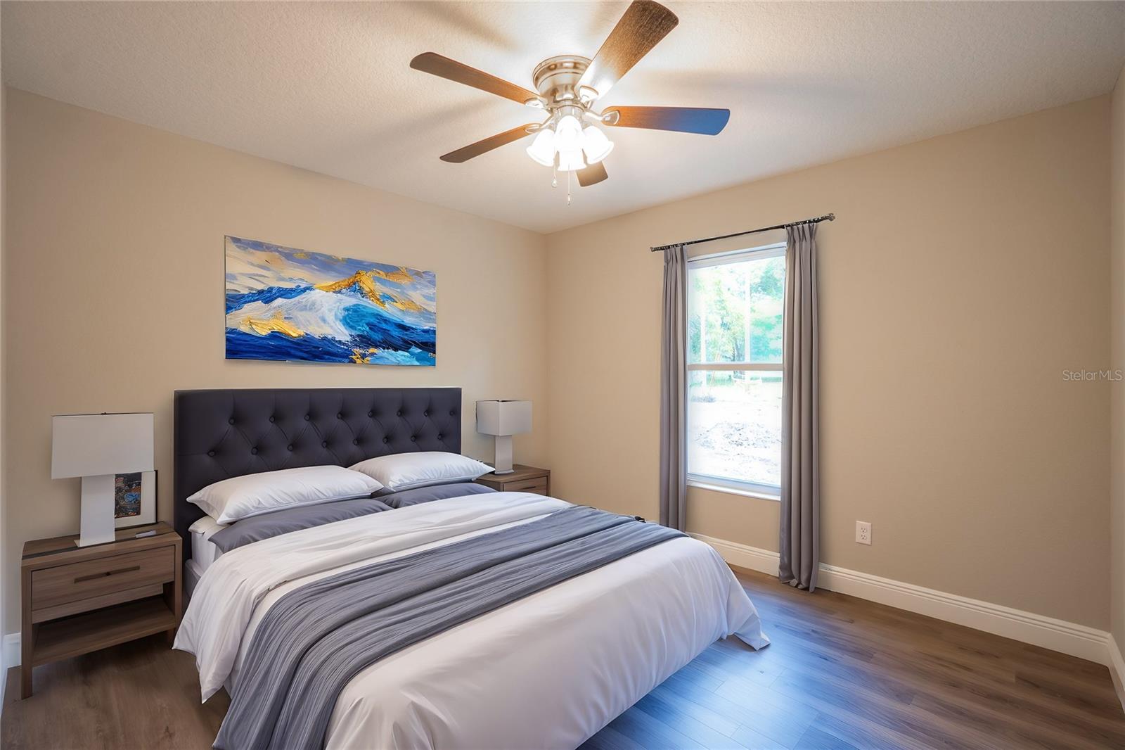 Image 12 of 20 For 500 4th Avenue