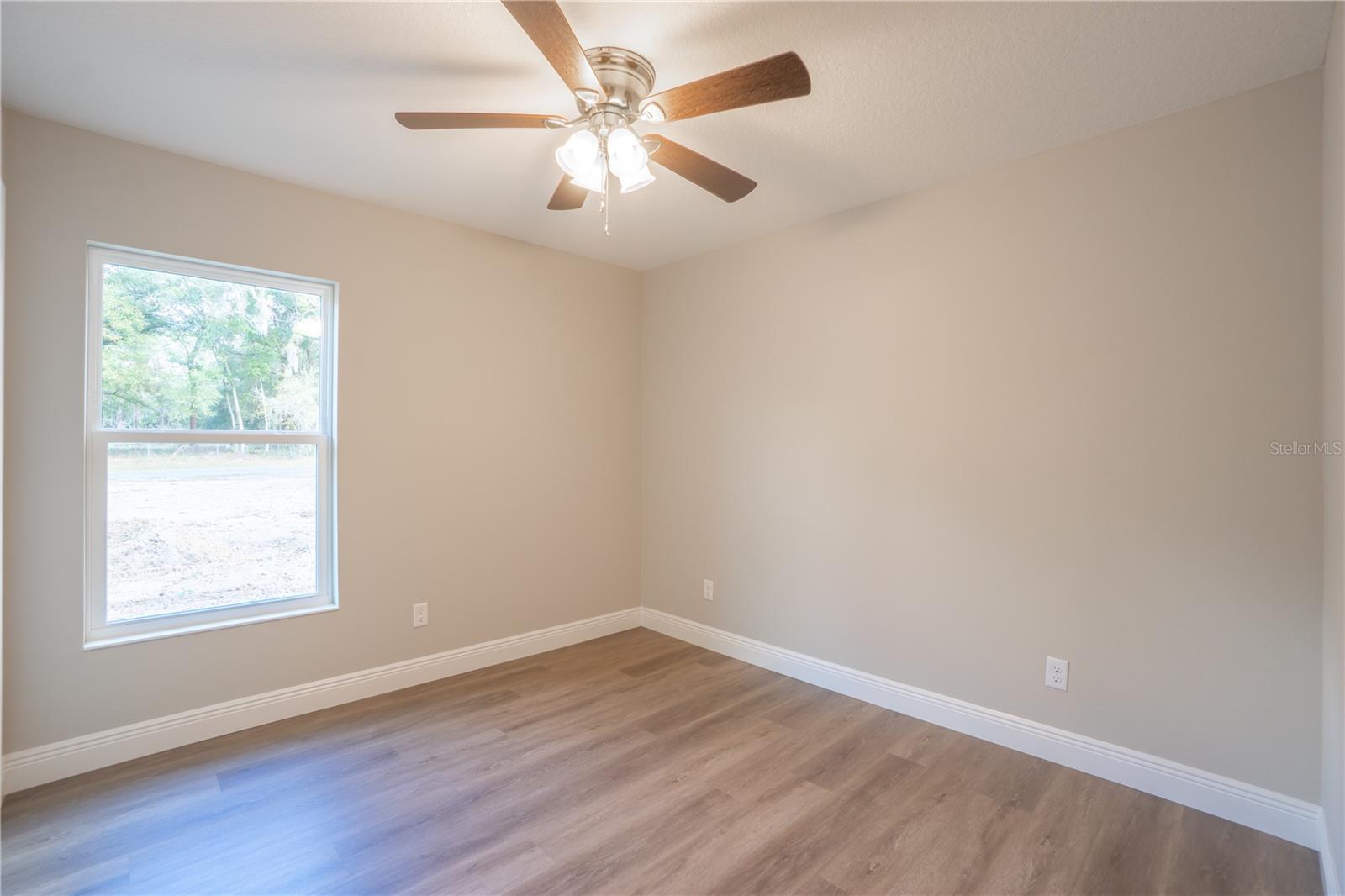 Image 16 of 20 For 500 4th Avenue