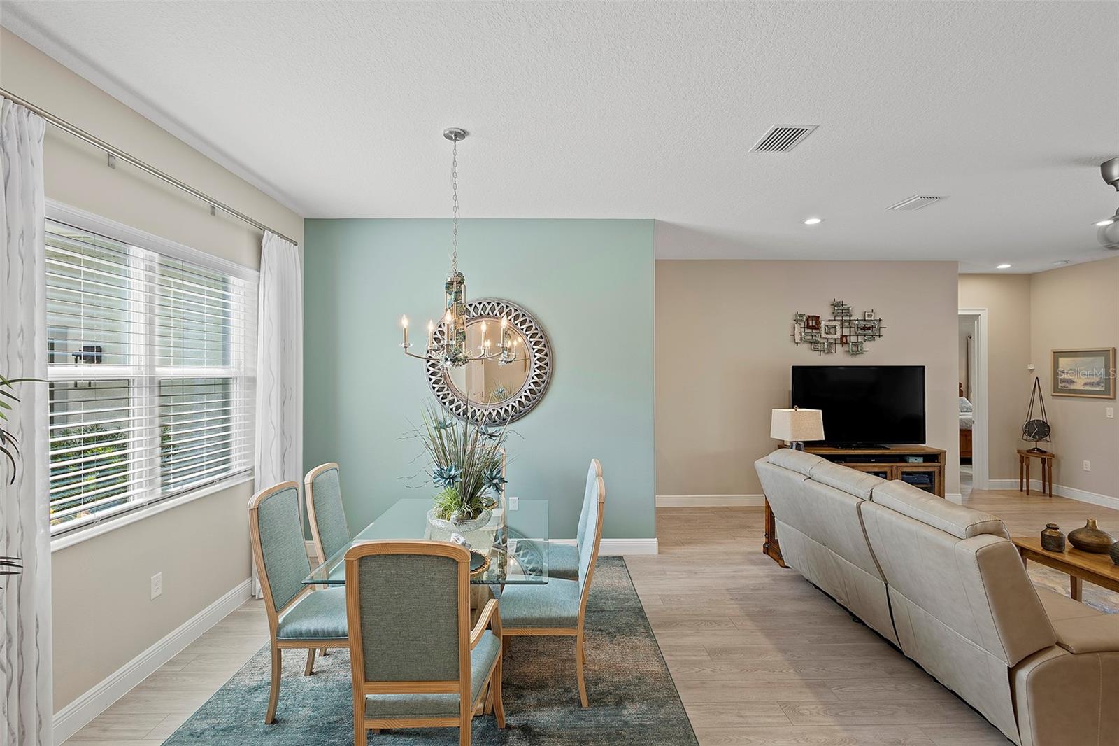 Image 12 of 70 For 5132 Greens Drive