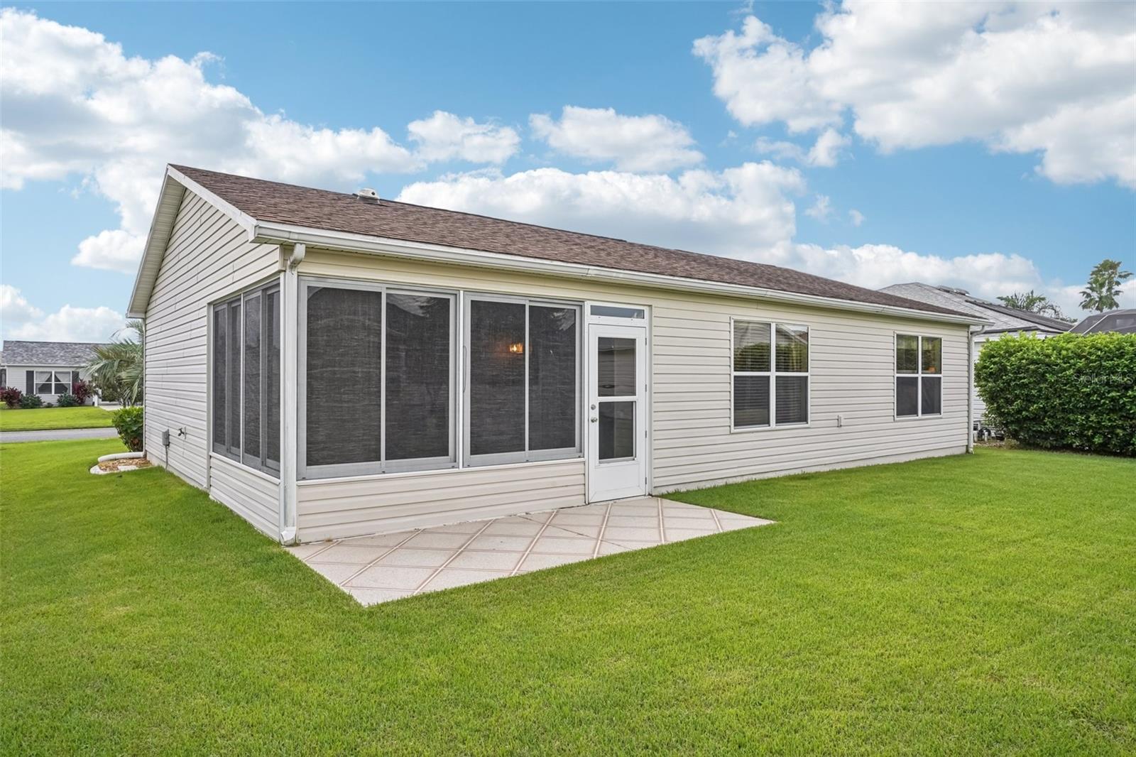 Image 35 of 47 For 2543 Raintree Drive