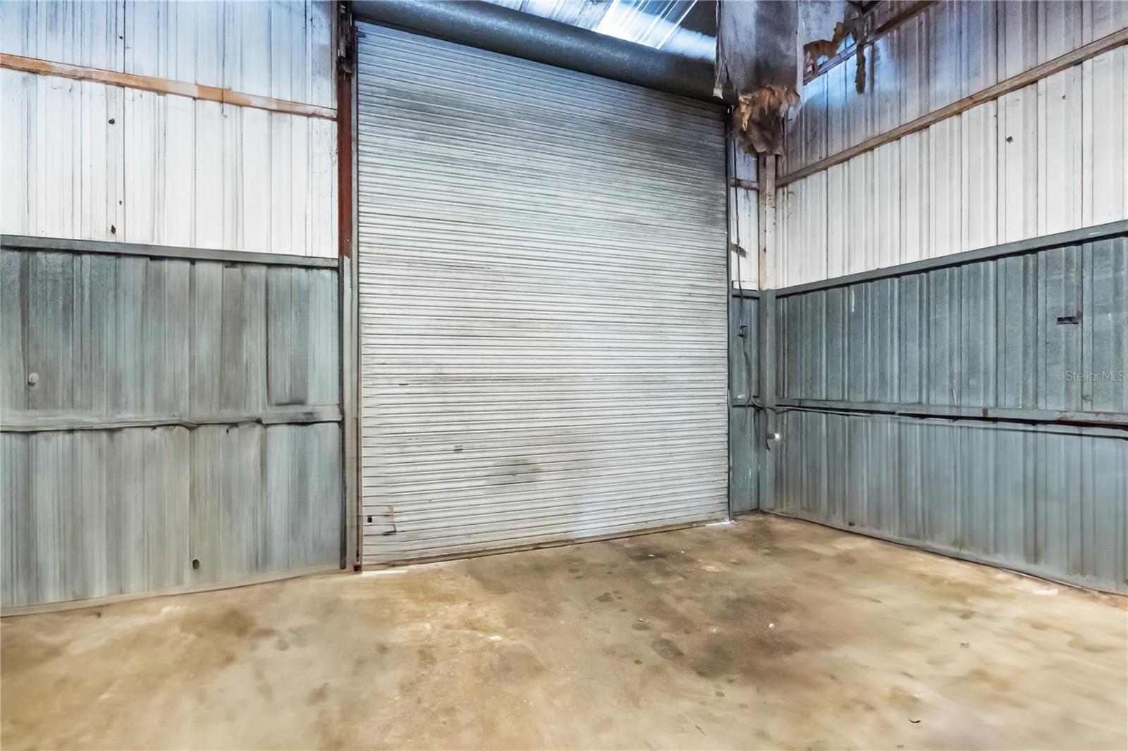 Image 13 of 24 For 1049 Myers Boulevard