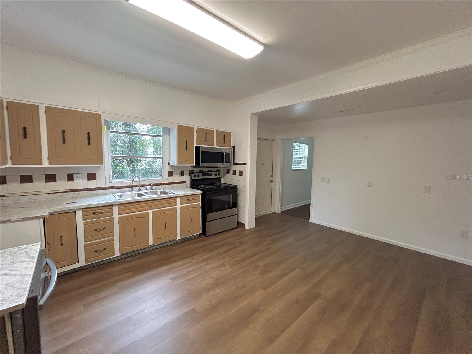 Image 10 of 15 For 108 Mcclendon Street