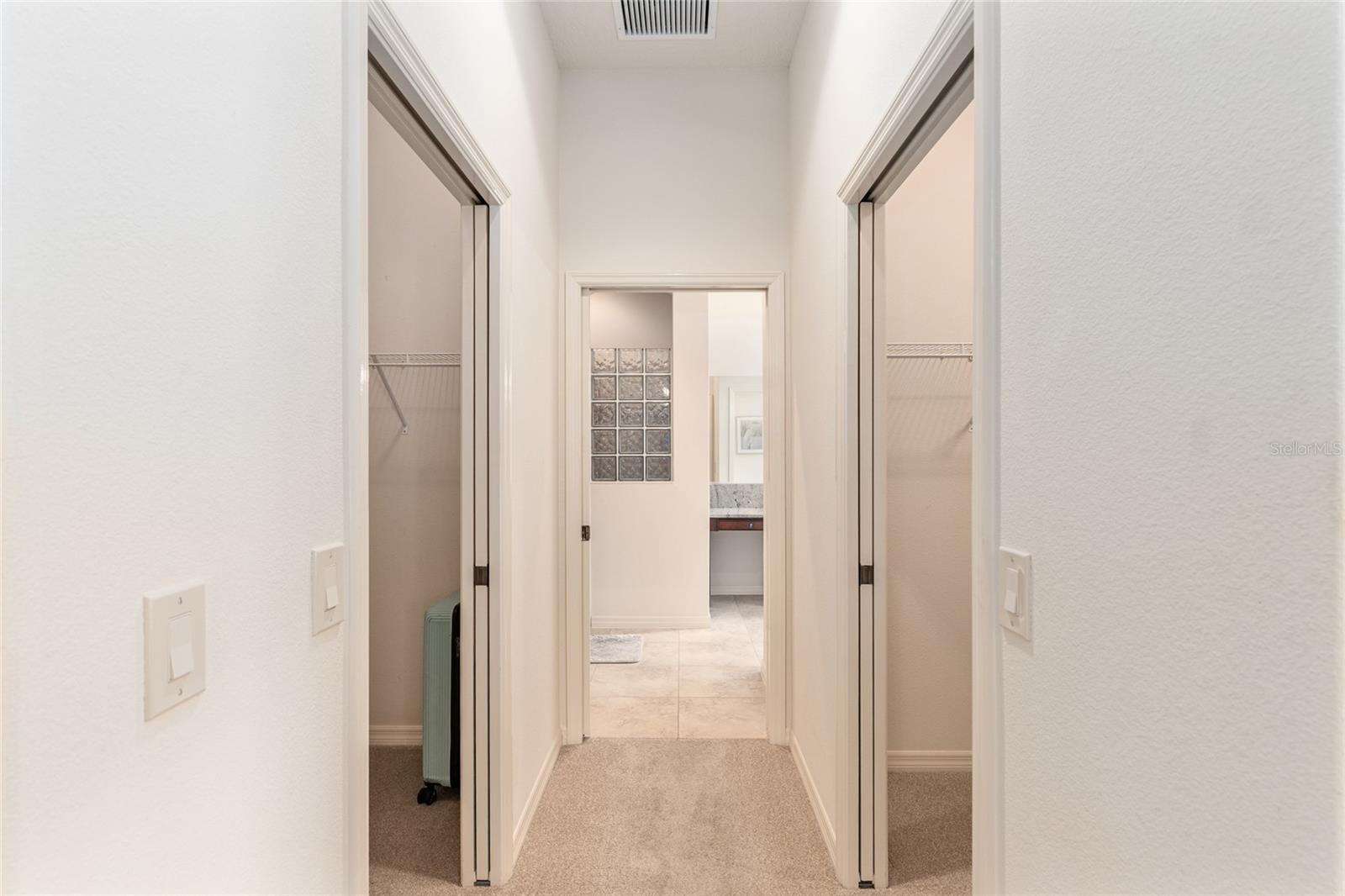 Listing photo id 31 for 825 Ulelah Street