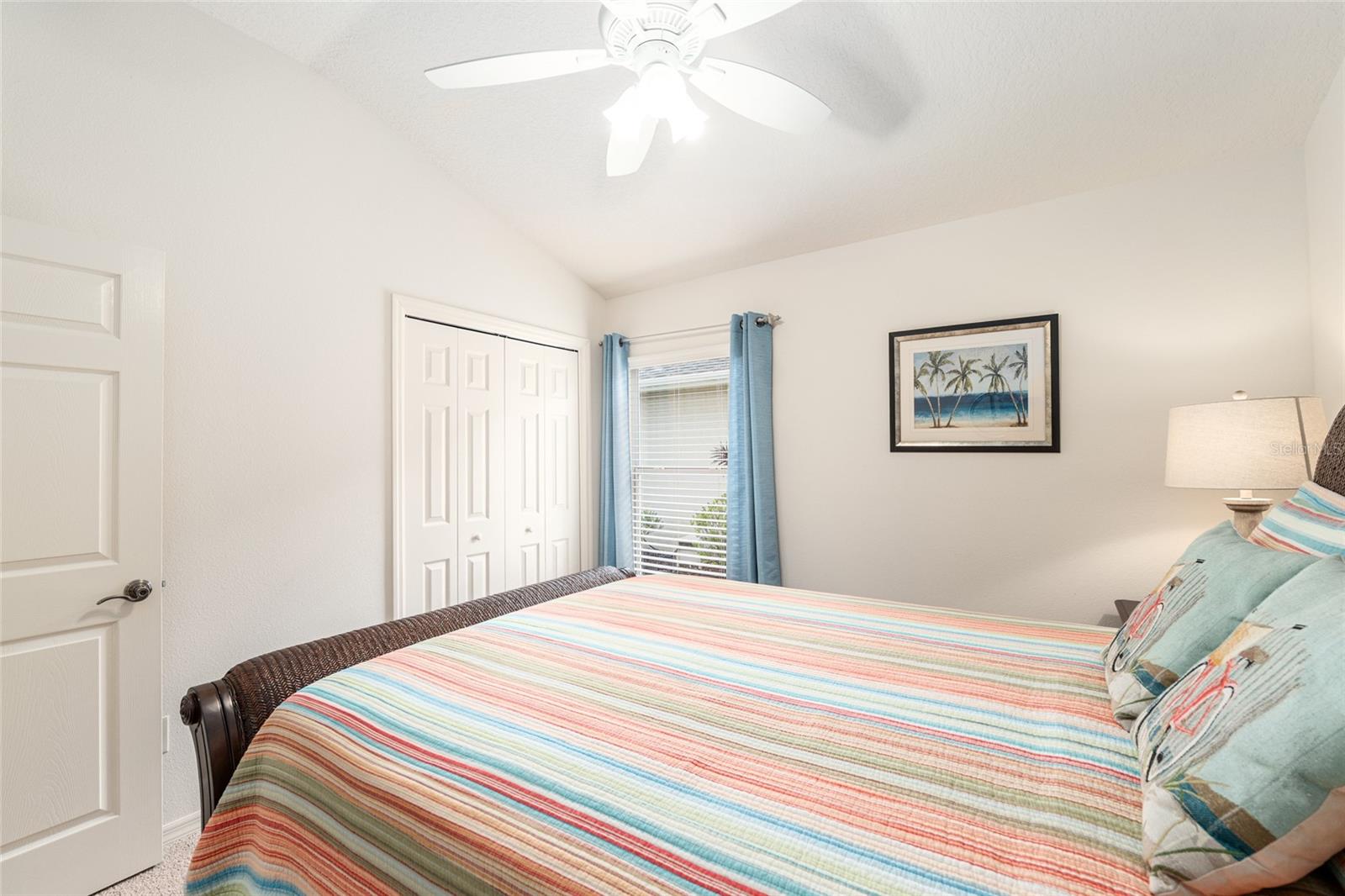 Listing photo id 48 for 825 Ulelah Street