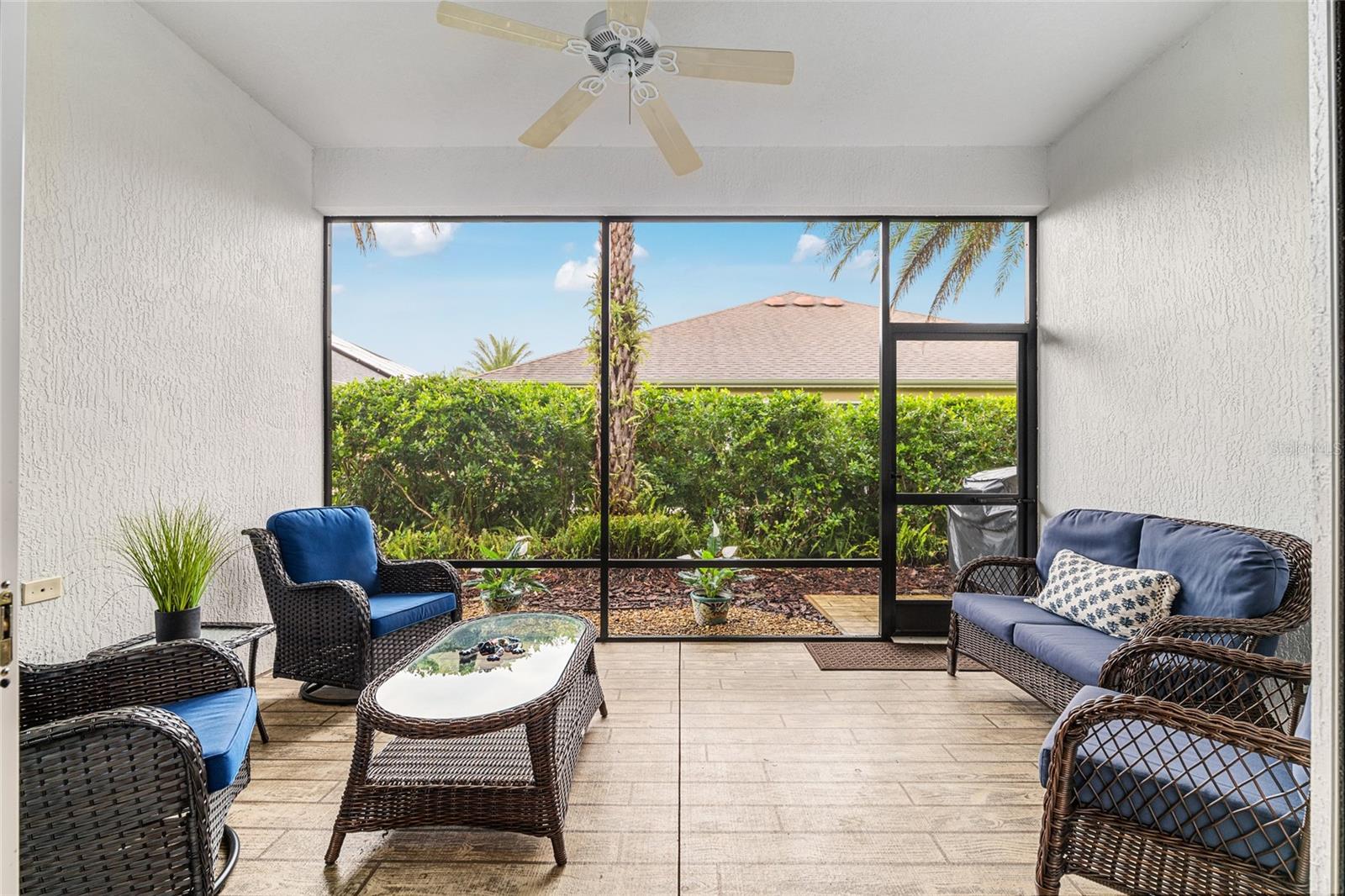 Listing photo id 52 for 825 Ulelah Street