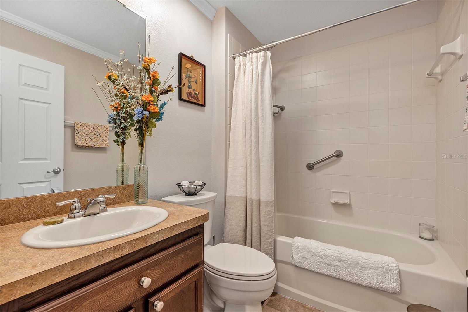 Image 19 of 47 For 26925 White Plains Way