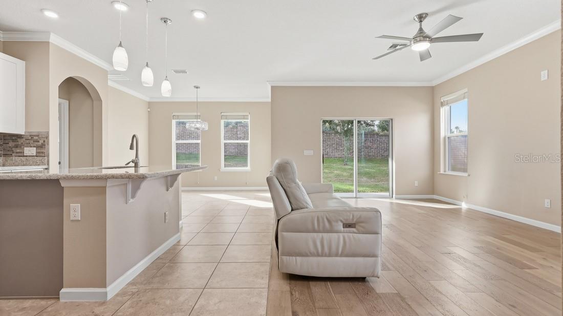 Image 11 of 28 For 1401 Westbury Drive