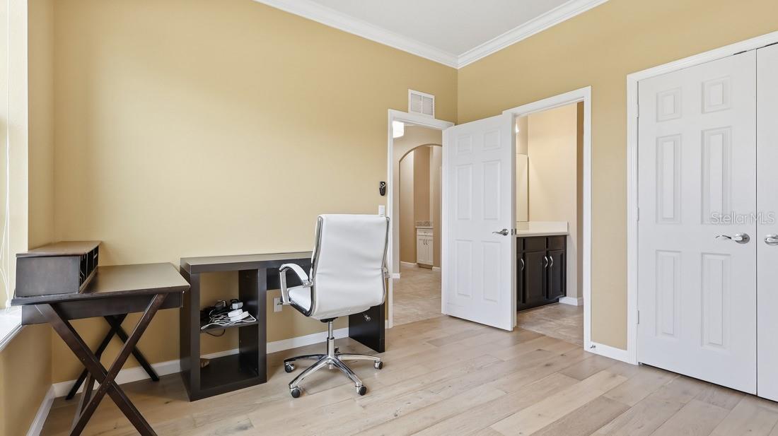 Image 15 of 28 For 1401 Westbury Drive