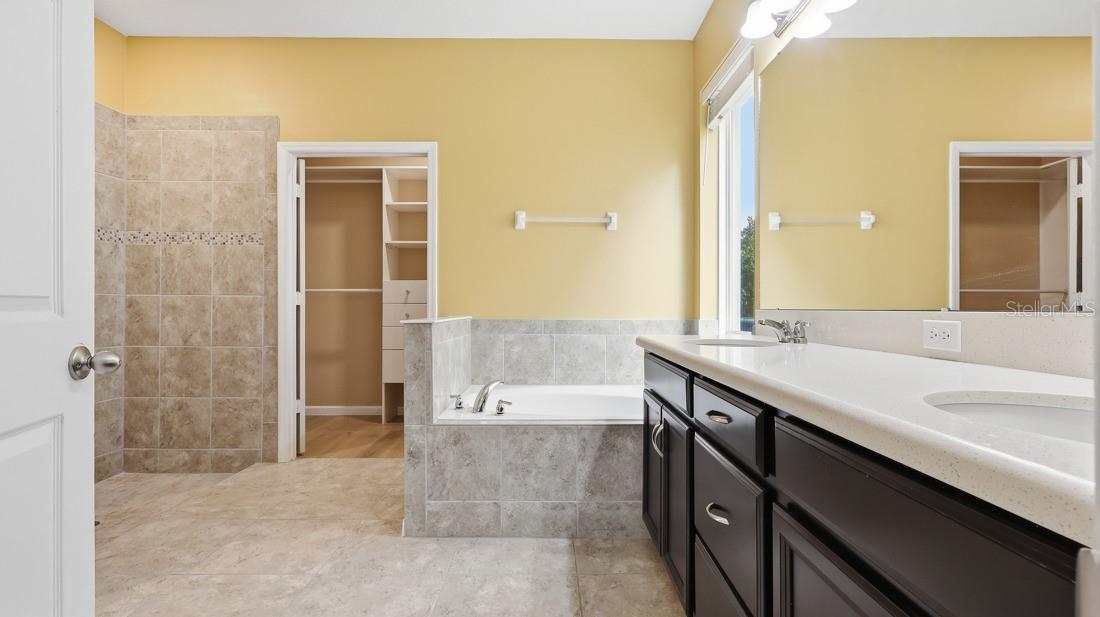 Image 21 of 28 For 1401 Westbury Drive