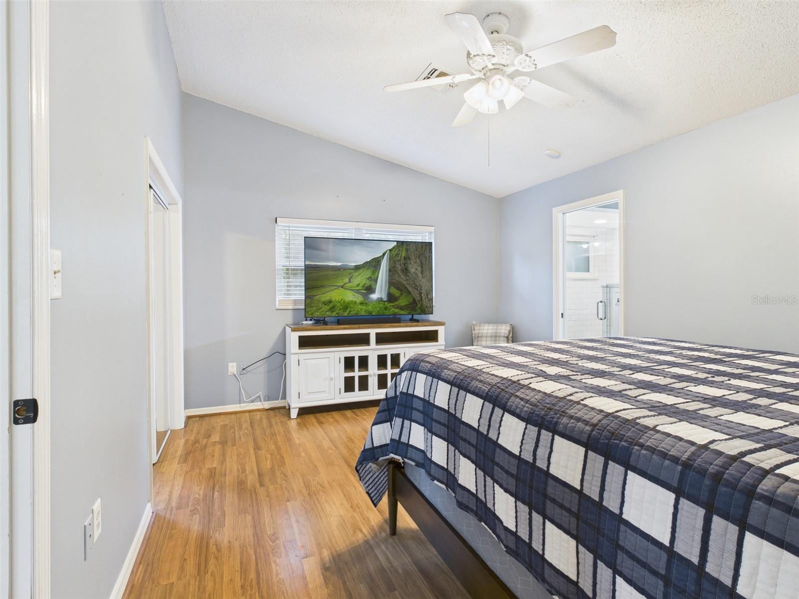 Image 18 of 26 For 2013 Donnelly Place
