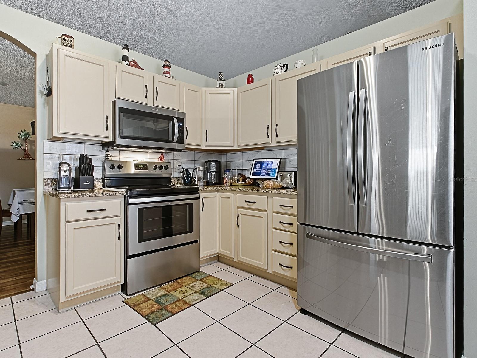 Image 14 of 65 For 4949 Sawgrass Lake Circle