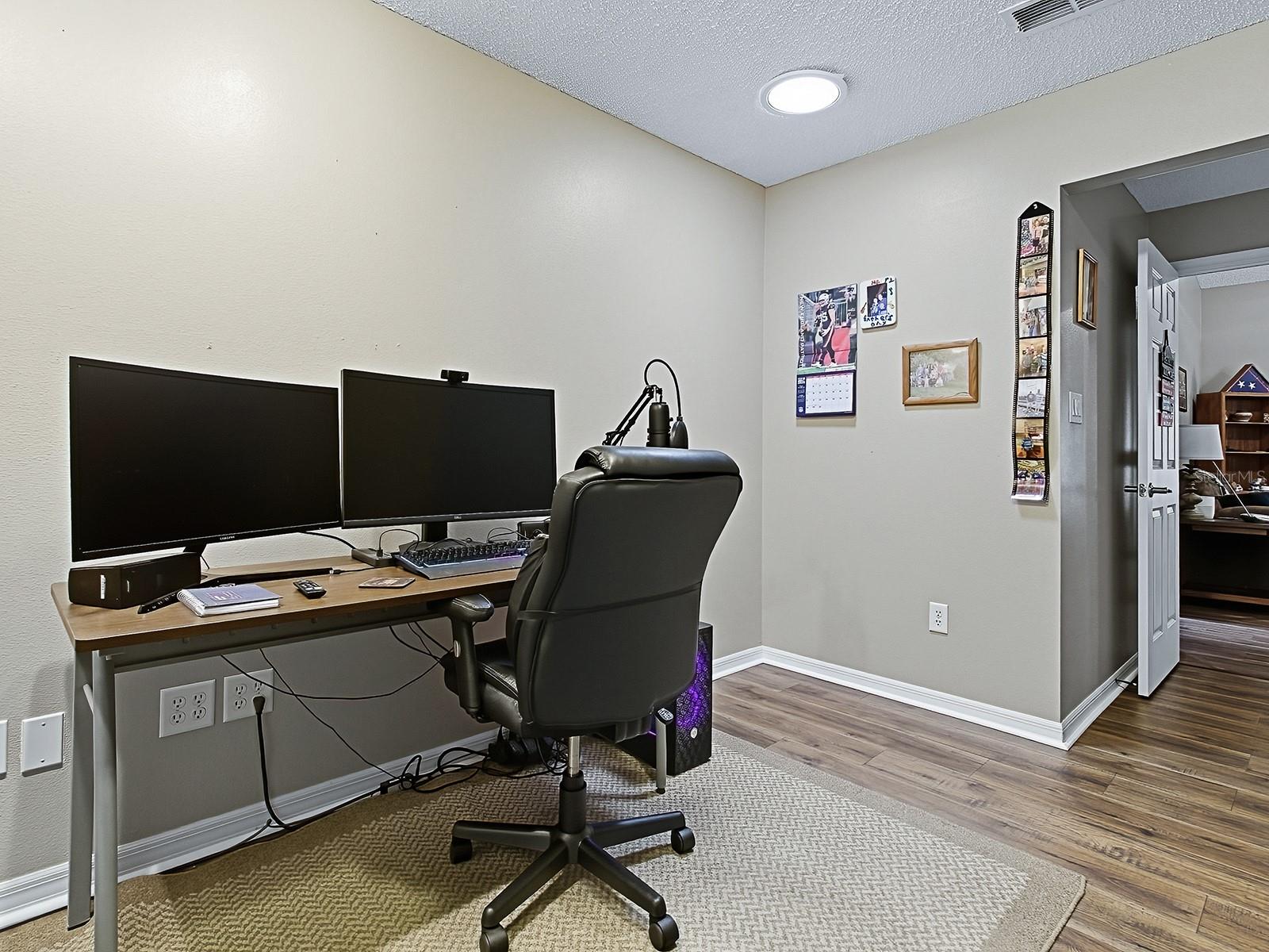 Image 23 of 65 For 4949 Sawgrass Lake Circle