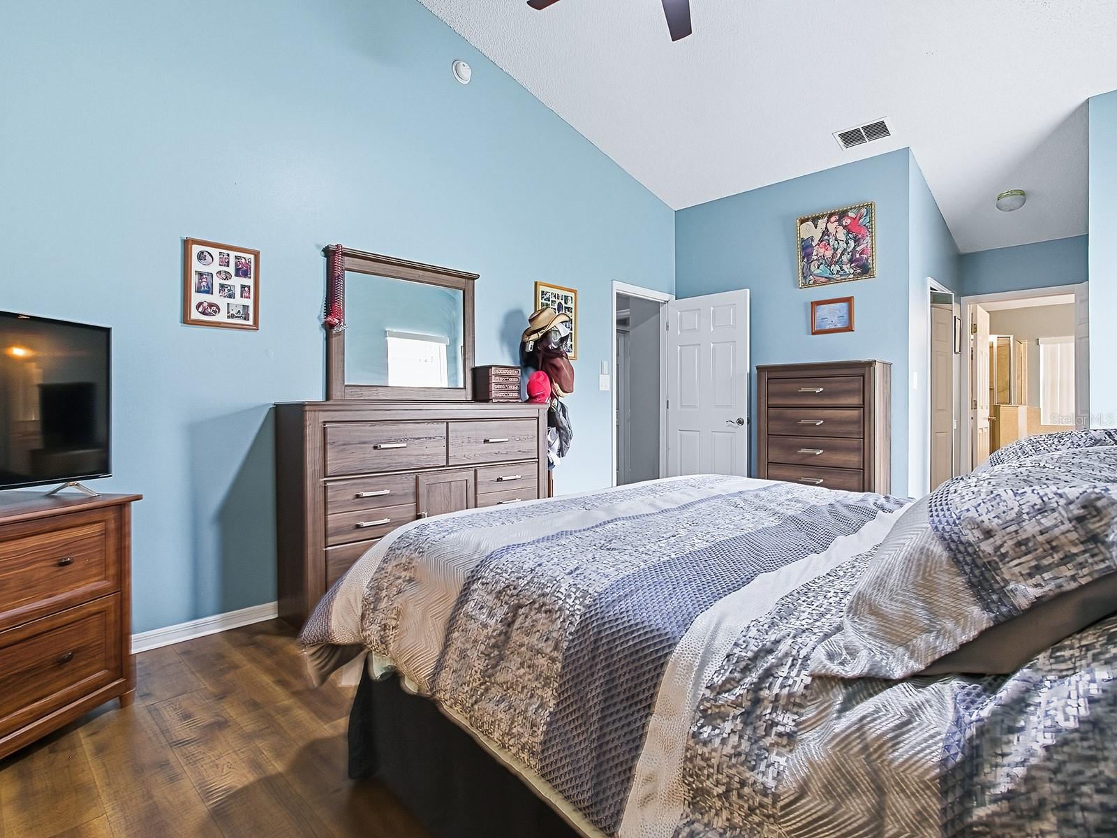 Image 31 of 65 For 4949 Sawgrass Lake Circle