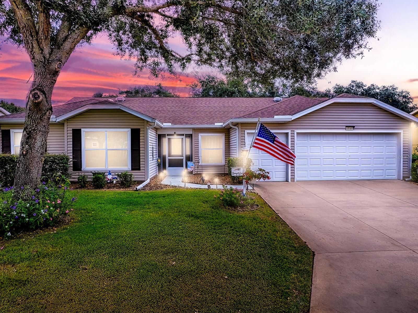 Image 4 of 65 For 4949 Sawgrass Lake Circle